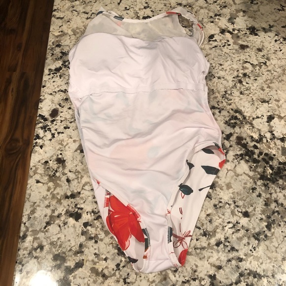 Cupshe Floral Ladder Back Swim Suit S White Red - Picture 7 of 13